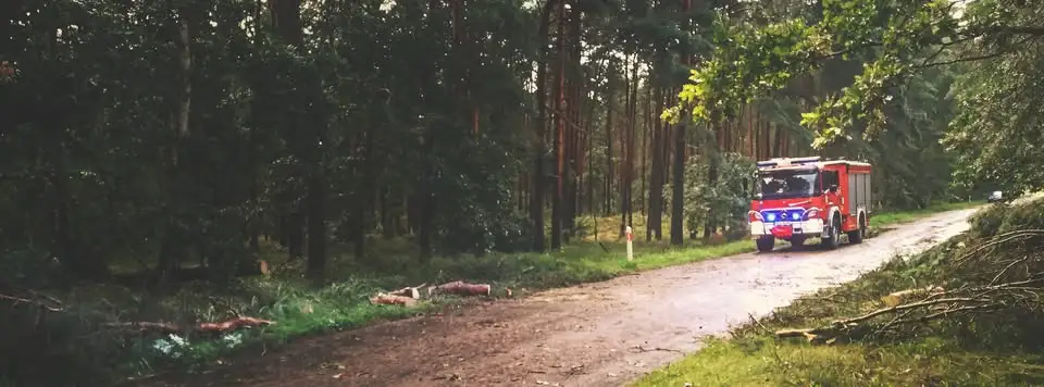 Pożar balota w Świętowicach – strażacy z OSP Czarnocin na miejscu