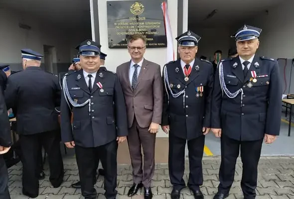 Jubileusz 100-lecia OSP Rękoraj: uroczystości pełne wzruszeń i odznaczeń