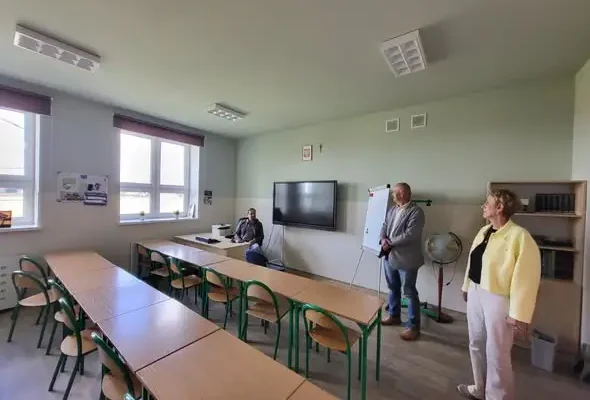 Gmina Wolbórz gotowa na nowy rok szkolny – zmodernizowana szkoła i nowy Klub Malucha
