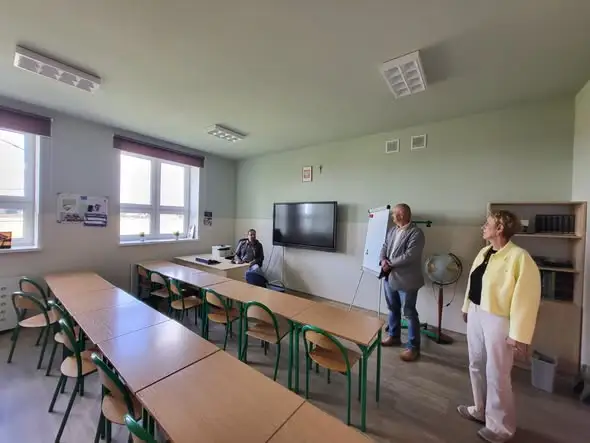Gmina Wolbórz gotowa na nowy rok szkolny – zmodernizowana szkoła i nowy Klub Malucha
