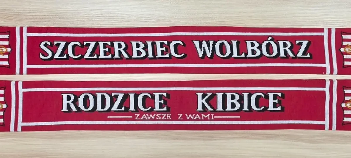 Szaliki kibica dla rodziców młodych zawodników Szczerbca Wolbórz