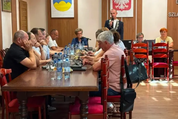 XXXI Sesja Rady Gminy Łęki Szlacheckie: kluczowe uchwały i plany na przyszłość