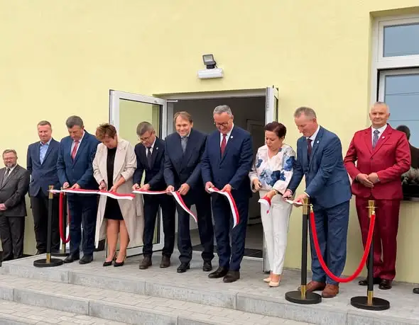 Szkoła w Proszeniu świętuje 10-lecie i otwiera nowy budynek dydaktyczny