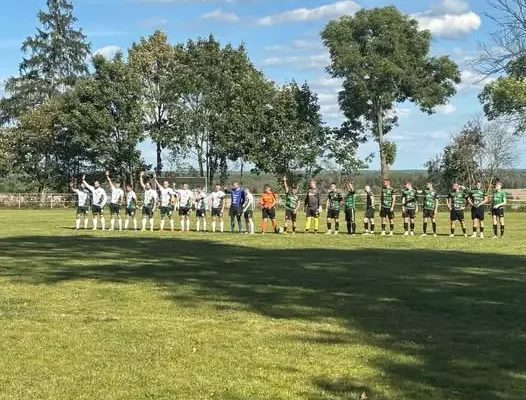 Czartoria Ręczno wygrywa 5:3. Wagner z hat-trickiem, debiuty juniorów