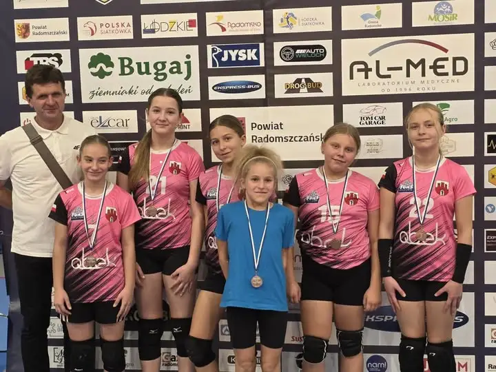 Fuksiarki z Sulejowa na turnieju w Radomsku – 4. miejsce w trójkach