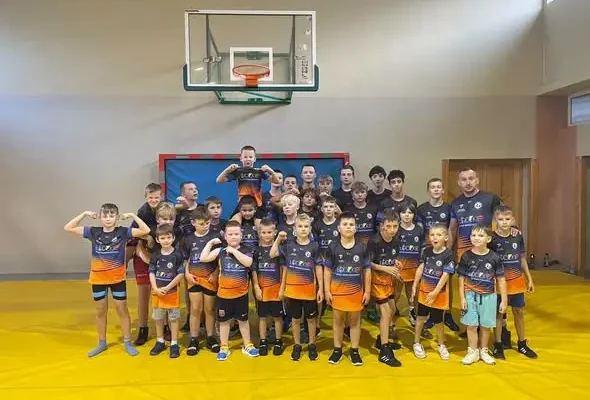 AKS Piotrków Trybunalski zaprasza dzieci na treningi zapasów
